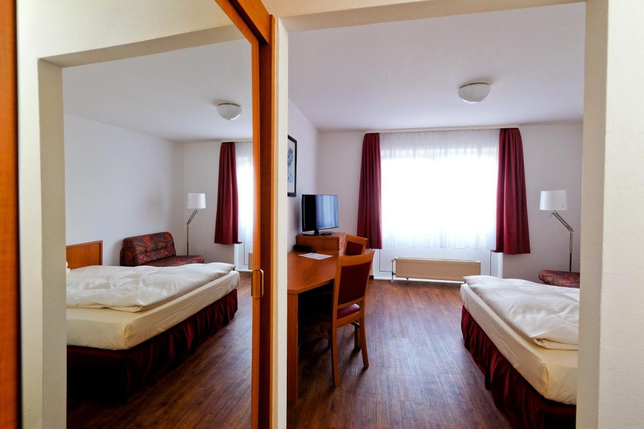Apart Hotel Sehnde 3*